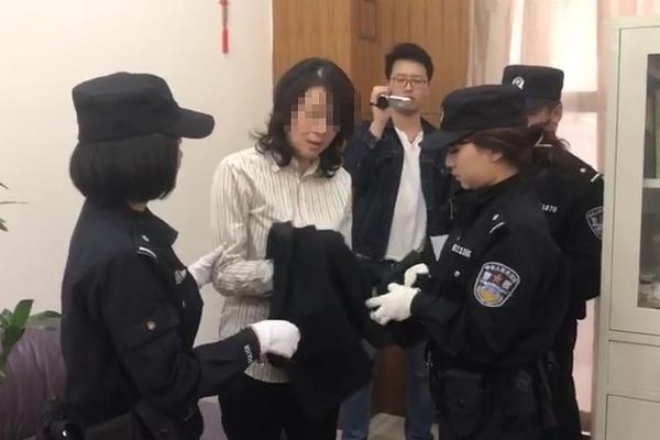 【51吃瓜北京朝陽(yáng)群眾熱心吃瓜】許多澳大利亞維多利亞州的火災(zāi)迅速蔓延 政府敦促居民撤離