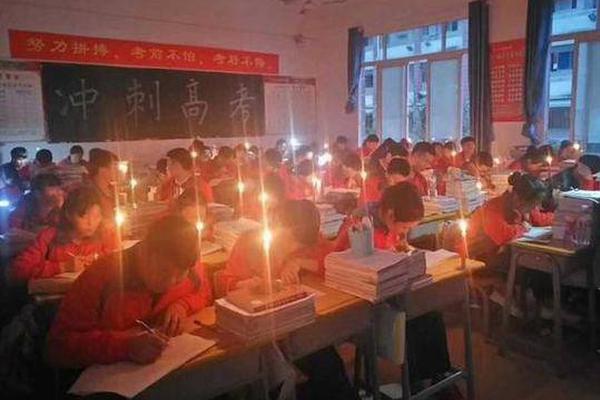 【黑料51吃瓜不打烊爆料】吉視傳媒2024年業(yè)績預(yù)告：減虧，轉(zhuǎn)型成效初顯