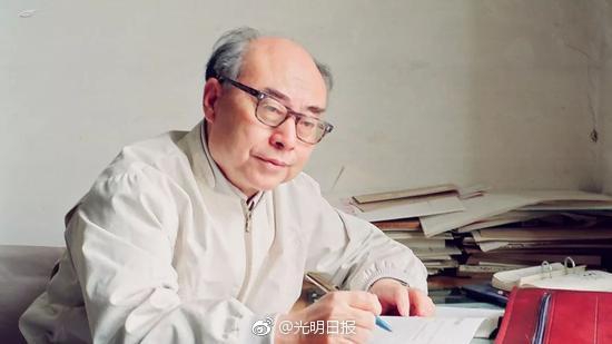 自11月以來，股價翻了一番 日出東方多次提示炒作風險