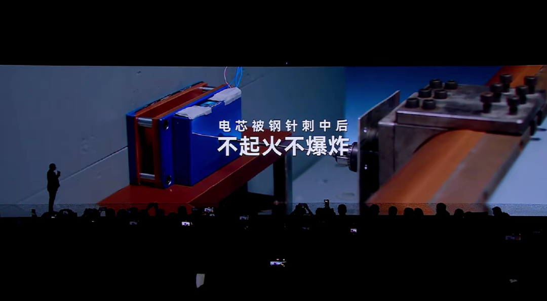薛建華，青海省人大社會(huì)建設(shè)委員會(huì)原主席，接受紀(jì)律審查、監(jiān)督調(diào)查