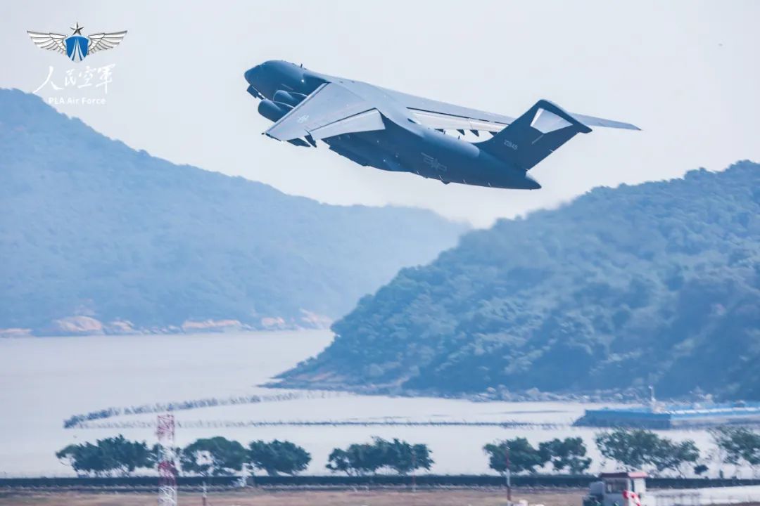 巴西一小型飛機(jī)降落時(shí)發(fā)生爆炸 致1人死亡